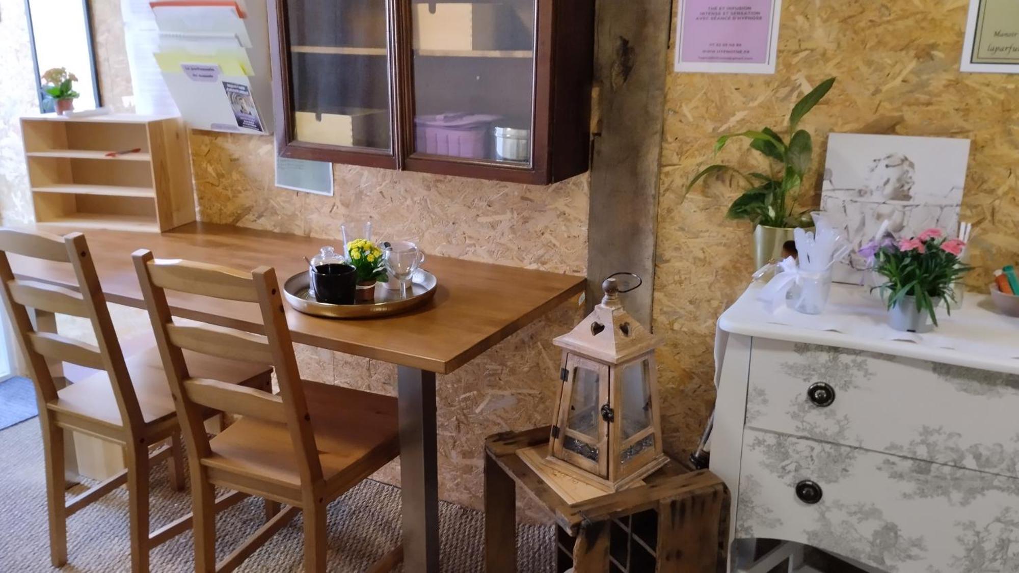 Le Laboratoire Shabby Chic De La Parfumerie Du Manoir Chavagne Luaran gambar
