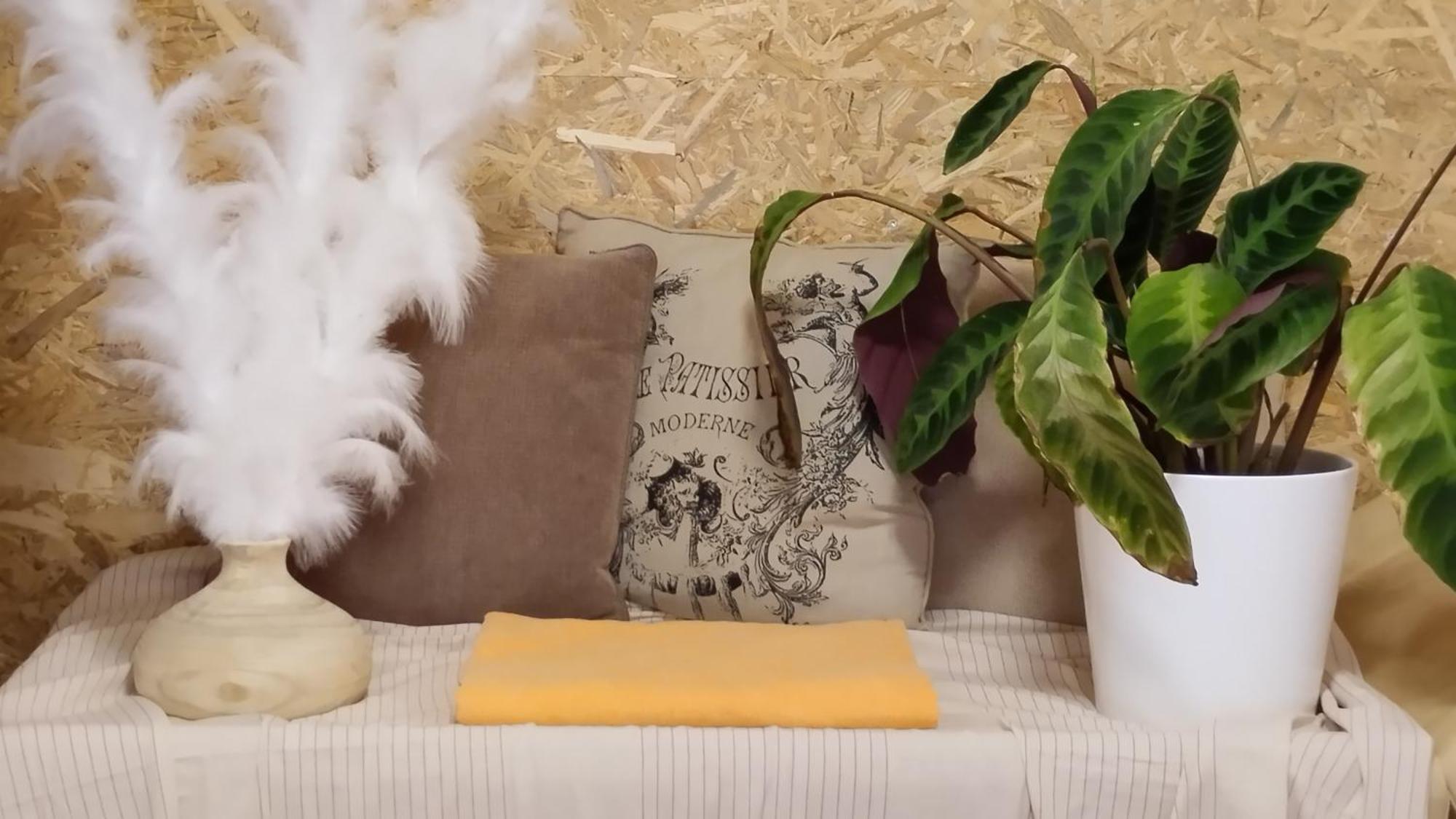 Le Laboratoire Shabby Chic De La Parfumerie Du Manoir Chavagne Luaran gambar